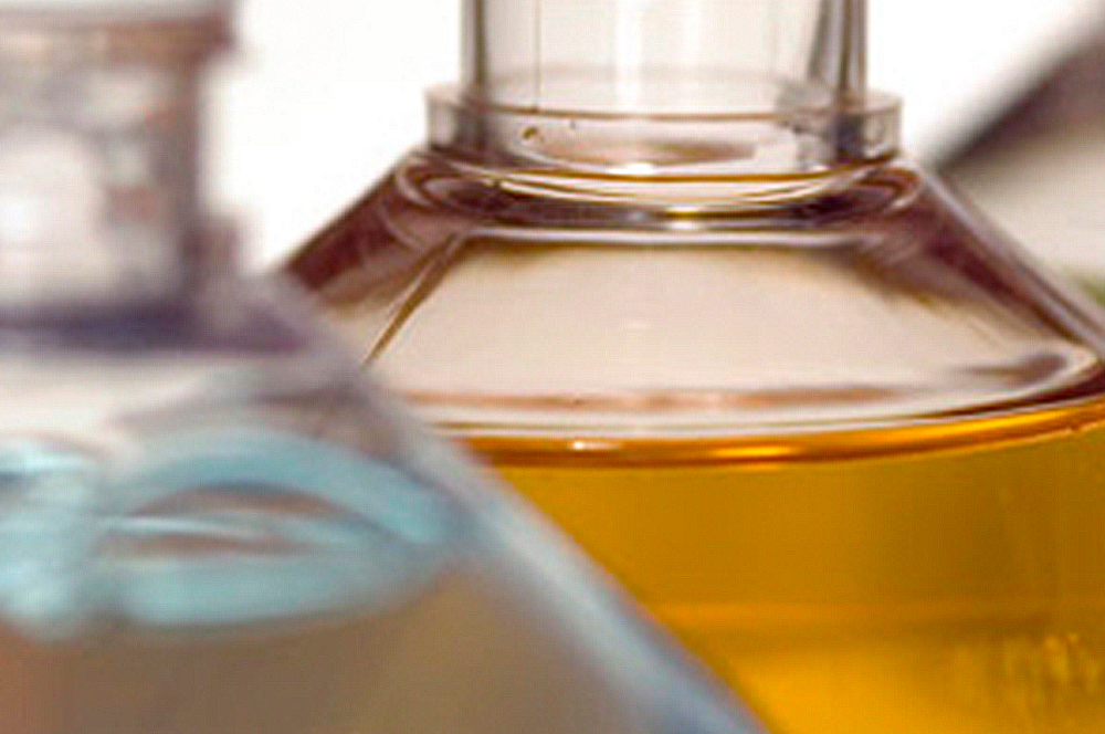 solvente natural destinado para desarrollo y síntesis.